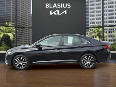 2025 Volkswagen Jetta 1.5T SE