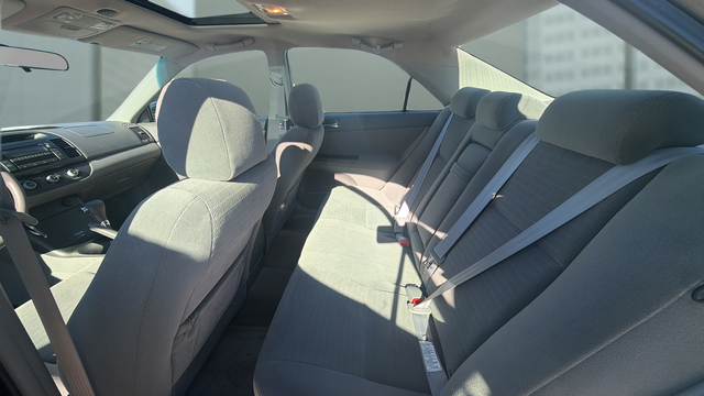 2005 Toyota Camry LE