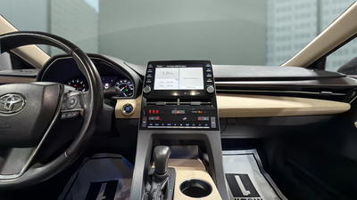 2019 Toyota Avalon XLE