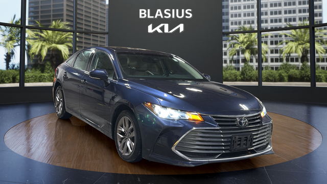 2019 Toyota Avalon XLE