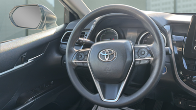 2022 Toyota Camry Hybrid LE