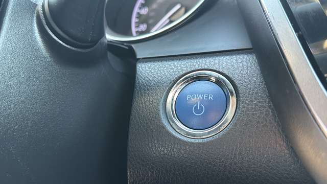 2022 Toyota Camry Hybrid LE