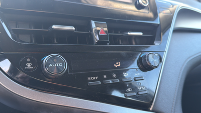 2022 Toyota Camry Hybrid LE