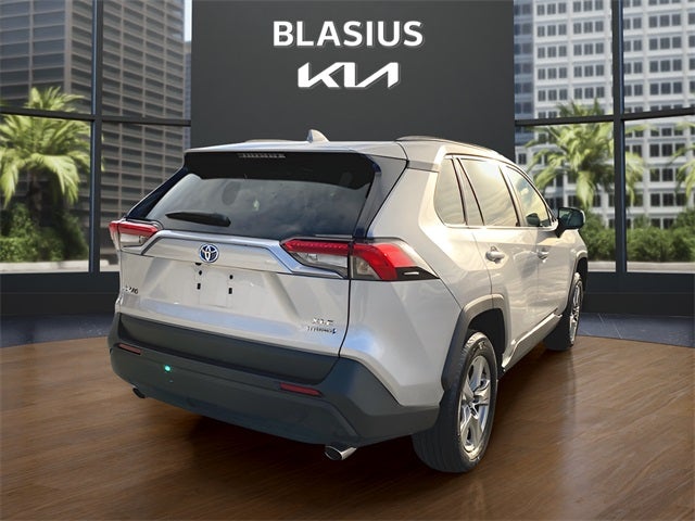 2024 Toyota RAV4 Hybrid XLE