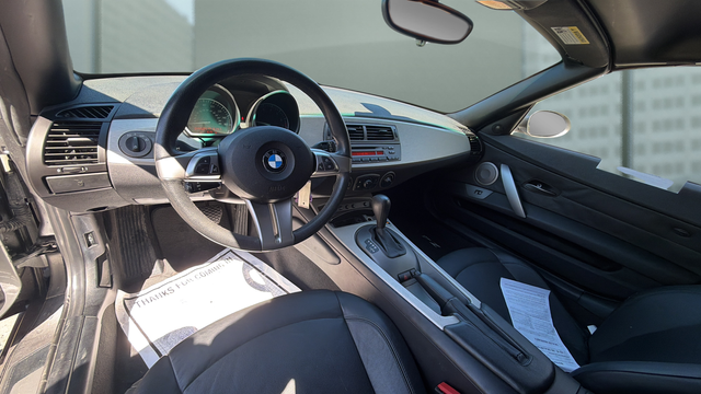 2004 BMW Z4 2.5i