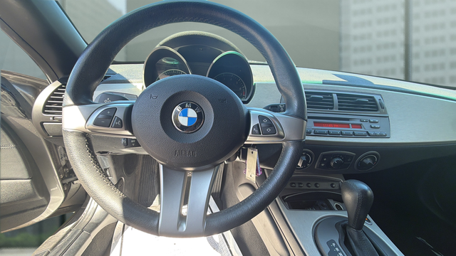 2004 BMW Z4 2.5i