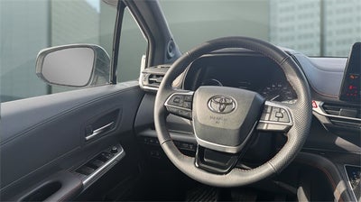 2022 Toyota Sienna XSE 7 Passenger