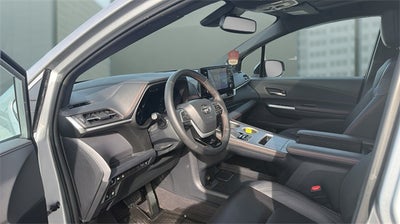 2022 Toyota Sienna XSE 7 Passenger