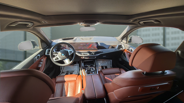 2023 BMW X7 xDrive40i