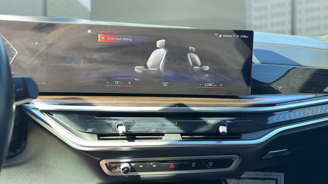 2023 BMW X7 xDrive40i