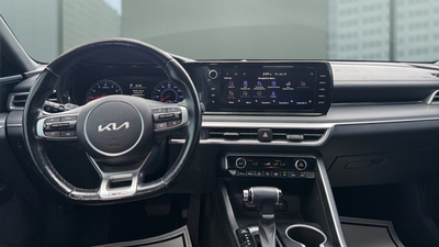 2023 Kia K5 GT-Line