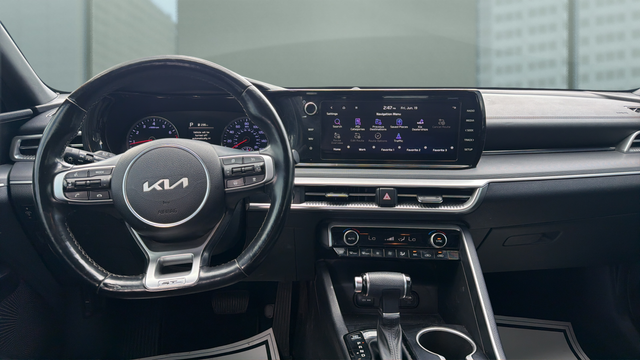 2023 Kia K5 GT-Line