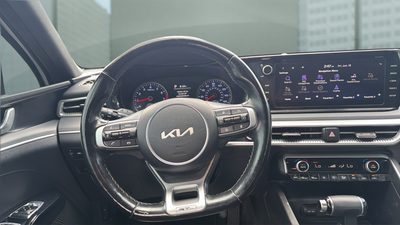 2023 Kia K5 GT-Line