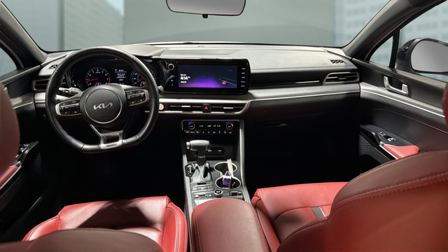 2024 Kia K5 GT-Line
