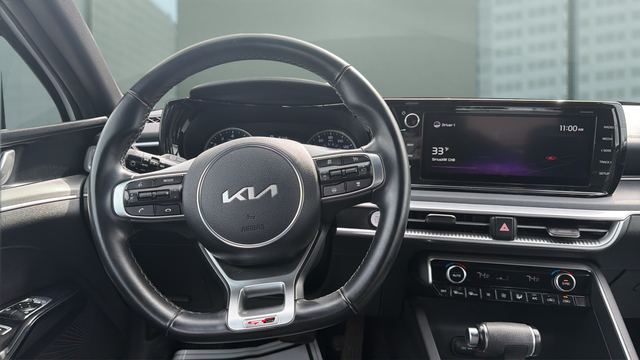 2022 Kia K5 GT-Line