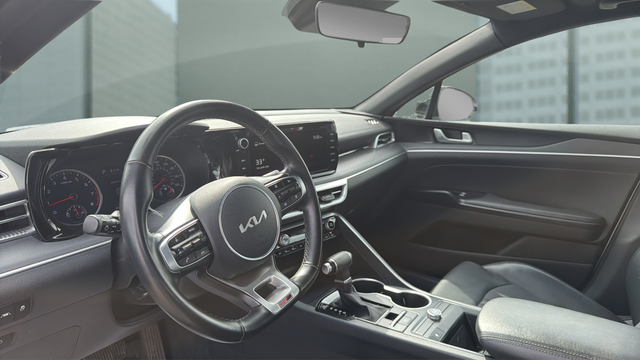 2022 Kia K5 GT-Line