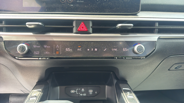 2024 Kia Sorento X-Line EX