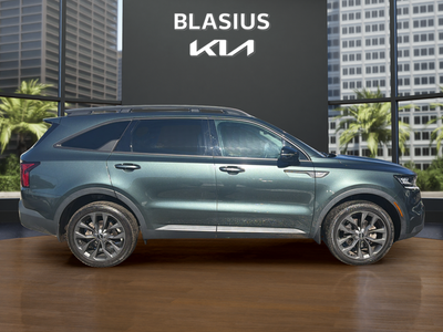 2023 Kia Sorento X-Line EX