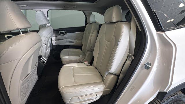 2025 Kia Sorento X-Line SX