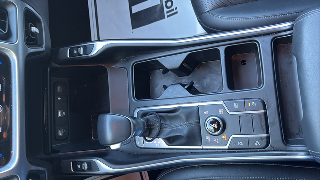 2023 Kia Sorento X-Line S