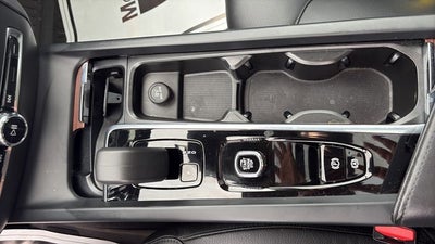 2024 Volvo S60 B5 Plus Dark Theme