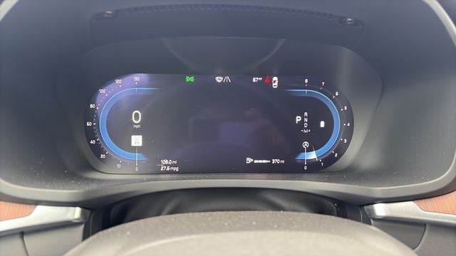 2024 Volvo S60 B5 Plus Dark Theme
