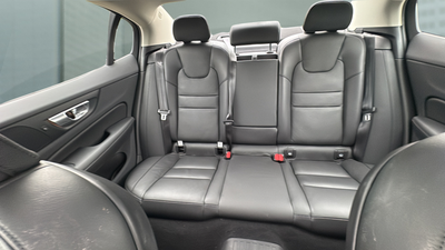 2024 Volvo S60 B5 Plus Dark Theme
