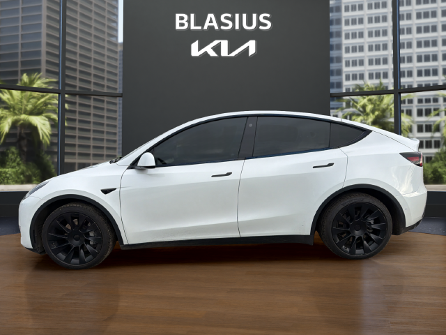 Used 2022 Tesla Model Y Long Range with VIN 7SAYGAEEXNF382574 for sale in Watertown, CT