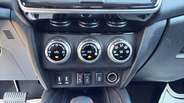 2025 Mitsubishi Outlander Sport Base