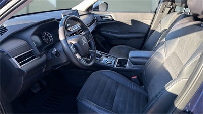 2023 Mitsubishi Outlander SE