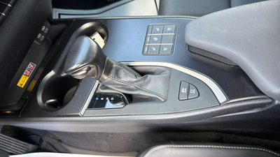2024 Lexus UX 250h Premium
