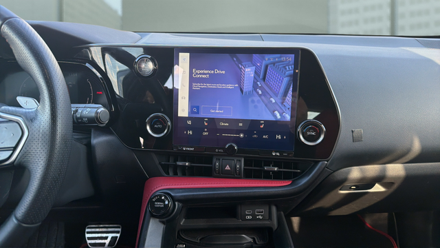 2023 Lexus NX 350 F SPORT Handling