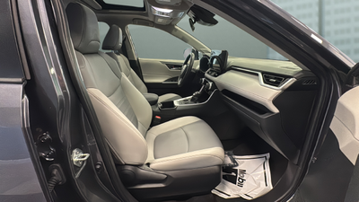 2025 Toyota RAV4 Hybrid XLE Premium