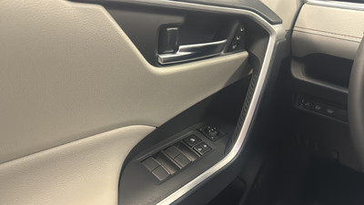 2025 Toyota RAV4 Hybrid XLE Premium