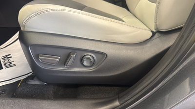 2025 Toyota RAV4 Hybrid XLE Premium