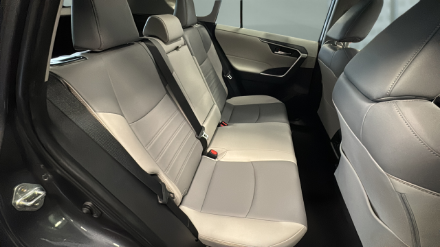 2025 Toyota RAV4 Hybrid XLE Premium