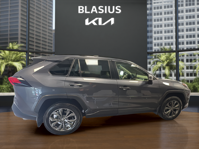 2025 Toyota RAV4 Hybrid XLE Premium