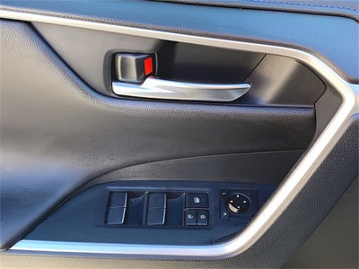 2019 Toyota RAV4 Hybrid XSE