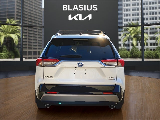 2019 Toyota RAV4 Hybrid XSE
