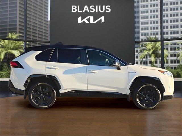 2019 Toyota RAV4 Hybrid XSE