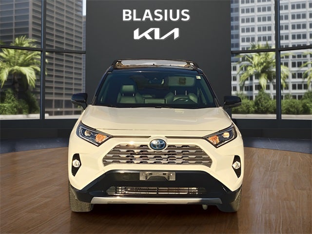 2019 Toyota RAV4 Hybrid XSE
