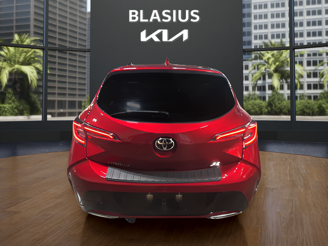 2022 Toyota Corolla Hatchback SE