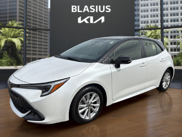 2024 Toyota Corolla Hatchback SE