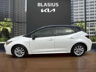 2024 Toyota Corolla Hatchback SE