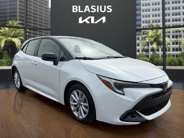 2024 Toyota Corolla Hatchback SE
