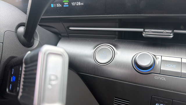 2024 Hyundai Kona Electric SEL