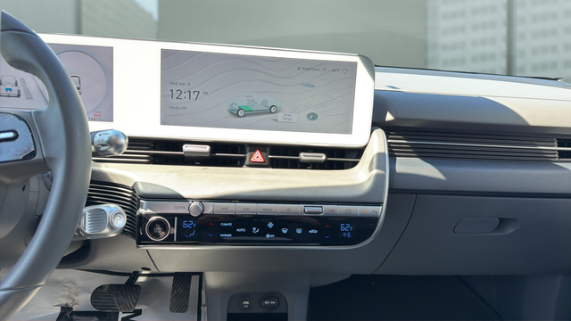 2024 Hyundai IONIQ 5 SE