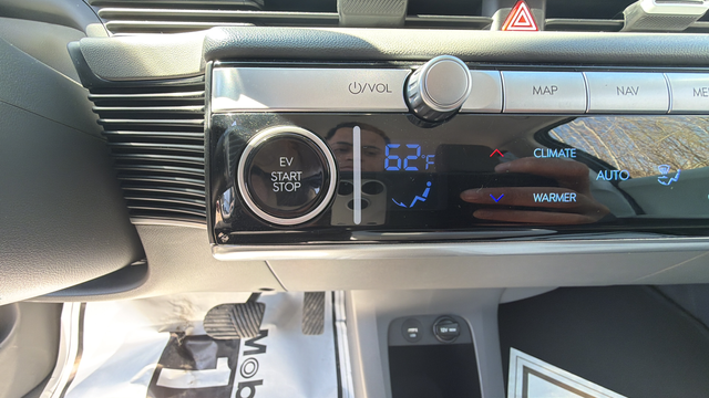 2024 Hyundai IONIQ 5 SE