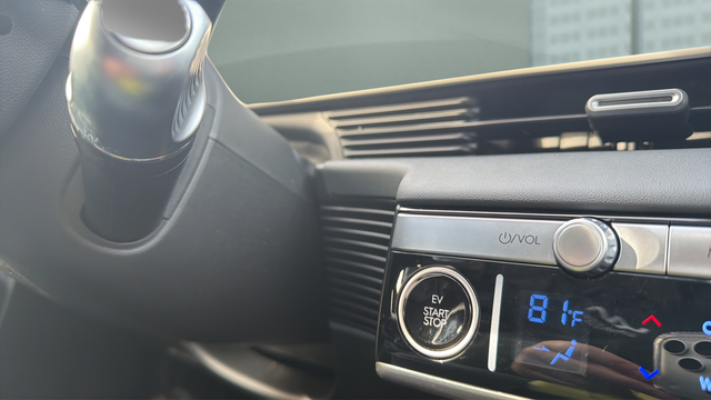 2024 Hyundai IONIQ 5 SEL