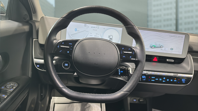 2024 Hyundai IONIQ 5 SEL